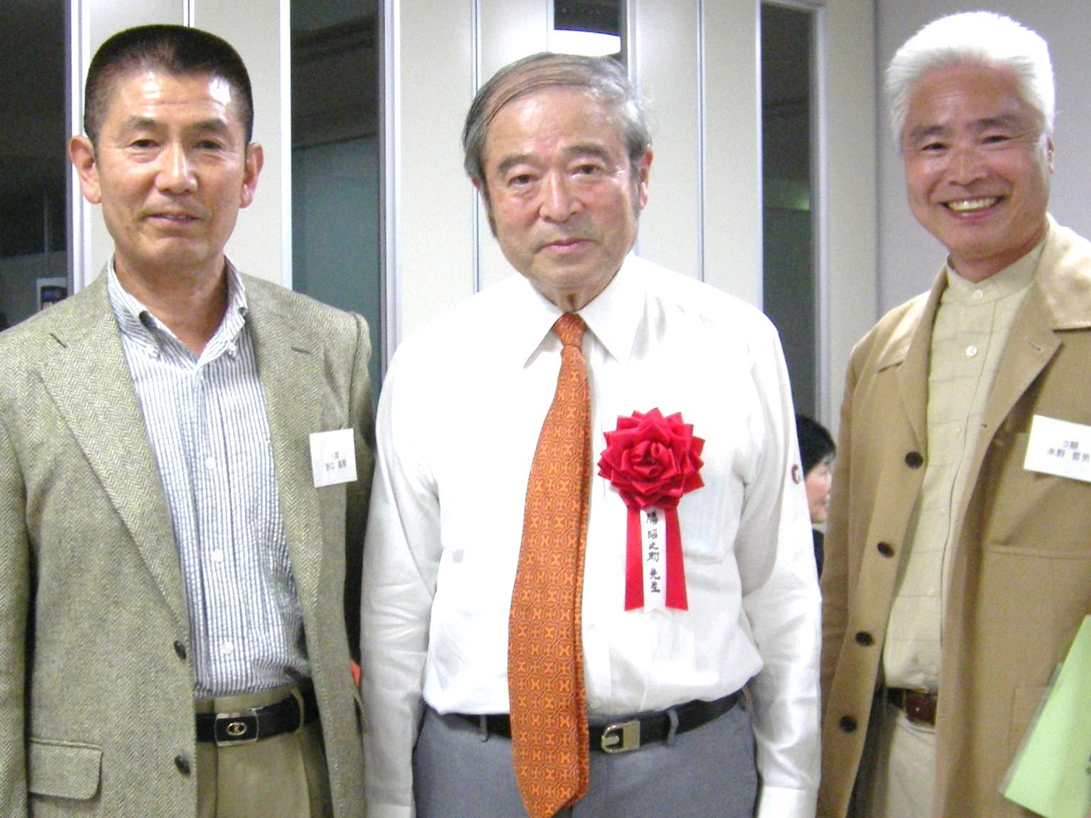 ����i�P���j�A�V�搶�A����i�R���j